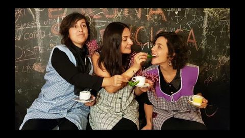 Representaci�n de �Divas de div�n� polo grupo Tarabela Cretaiva