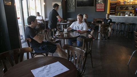 Las im�genes del primer d�a de la fase 2 de la desescala en Barbanza