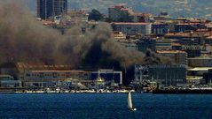 Incendio en los Frigor�ficos del Berb�s en Vigo