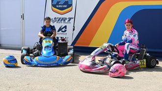 Aroa Fern�ndez y Macarena Rey, pilotos de karting.