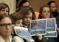 Tras tomar los plenos municipales, la campa�a ha saltado ahora a las calles arousanas. 