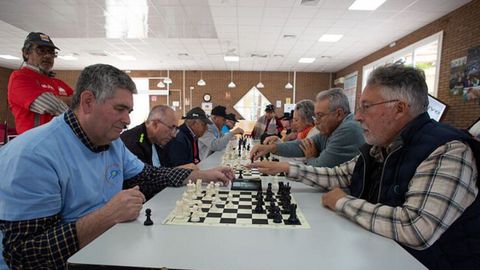 Chesscul ha implantado actividades en asociaciones de p�rkinson y alzh�imer. Tambi�n en residencias de la tercera edad para estimular las capacidades cognitivas.