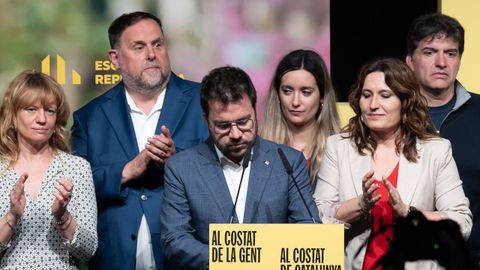 El candidato de ERC, Pre Aragons, compareca tras el recuento de votos durante el seguimiento de la jornada electoral