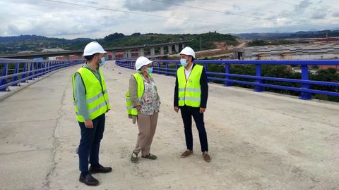 El consejero de Medio Rural y Cohesin Territorial, Alejandro Calvo; el viceconsejero de Infraestructuras, Movilidad y Territorio, Jorge Garca, y la alcaldesa de Gijn, Ana Gonzlez