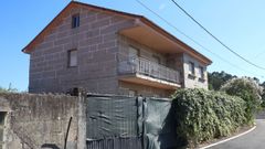 Vivienda okupada en A Carballeira, Salcedo