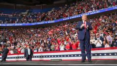 Trump no logr� llenar las 19.000 localidades del recinto de Tulsa (Oklahoma) donde ofreci� su primer mitin desde el estallido de la pandemia