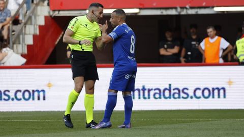 Derbi asturiano entre el Real Sporting de Gijon y el Real Oviedo en El Molin�n