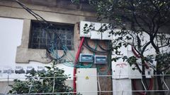 La Asociacin Zona Centro advierte del peligro de algunos cableados y enganches y exige inspecciones