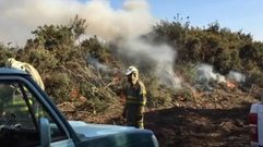 El fuego cerc� las casas en Covas (Ferrol)