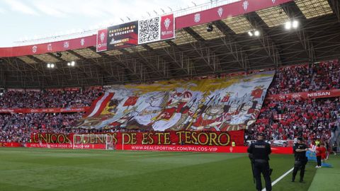 Derbi asturiano entre el Real Sporting de Gijon y el Real Oviedo en El Molin�n