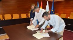 Firma del convenio de la Xunta, el Concello y la Fundaci�n Laboral de la Construcci�n para el proyecto Ren�brate