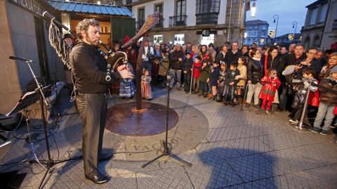 Carnaval de Pontevedra. Presentacin del loro Ravachol