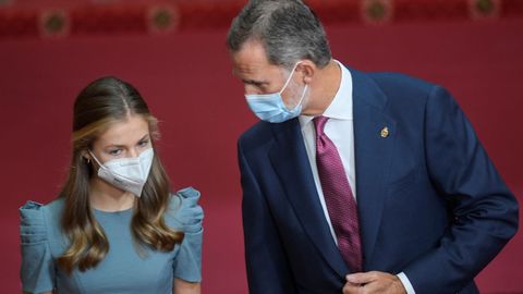 La princesa Leonor y el rey Felipe, en Oviedo