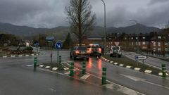 Acceso al hospital Grande Covi�n, en Arriondas