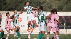Una disputa durante el partido entre Guijuelo y Vetusta