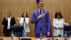 Pedro S�nchez durante la reuni�n que ha mantenido con su equipo de gobierno en el Congreso.