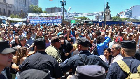 La huelga multitudinaria contra los recortes de Milei, que apenas llevaba unos meses en el cargo como presidente de Argentina. 25/01/2024