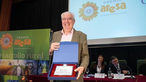 Jos� Mar�a Calo, presidente de la cooperativa CAP y de Bico de Xeado recogi� este viernes por la noche el premio Aresa