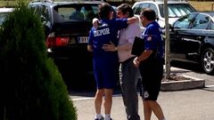 Fernando V�zquez y Lendoiro se abrazan en Monforte