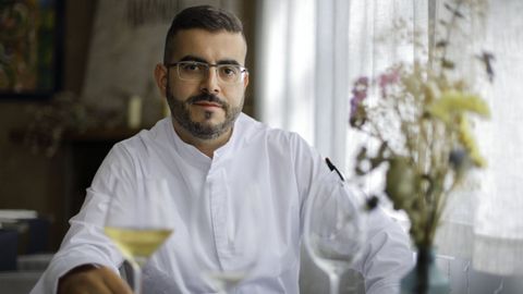 El cocinero Summa Breogn Castro, en su restaurante Atelier de Amanda