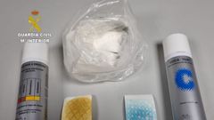 Parte del material incautado por la Guardia Civil. 