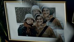 Montserrat Gonz�lez y Triana Mart�nez, juntas en una foto de archivo que sale en el documental de HBO Max �Desde la celda: Crimen en Le�n�