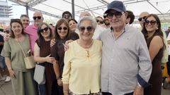 Pilar Mejuto y Chente D�az con parte de la familia