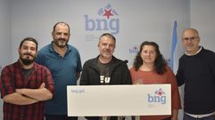 Concejales salientes y entrantes del BNG en la corporaci�n de Ponte Caldelas con el responsable local