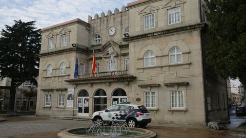 El Concello de O Grove convoca cada a�o el premio de novela curta Lueiro Rey