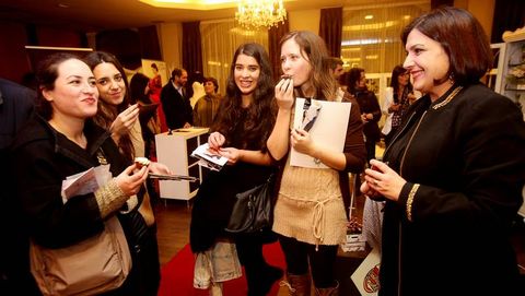Algunos asistentes al sal�n M�s Bodas.