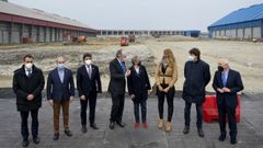 De izquierda a derecha, Juan Diego P�rez, director de la Autoridad Portuaria de A Coru�a; Antonio Couceiro, presidente de la C�mara de Comercio; Mart�n Fern�ndez Prado, presidente de la Autoridad Portuaria de A Coru�a; Eugenio Erhardt, presidente de TMGA, Rosa Quintana, conselleira de Mar; Jana Serrano, directora de Log�stica de Bunge; Carlos Calvelo, alcalde de Arteixo, y Antonio Fontenla, presidente de la Confederaci�n de Empresarios de A Coru�a.