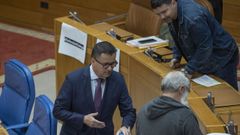 Jos� Gonz�lez se dirige a Xos� Luis Rivas