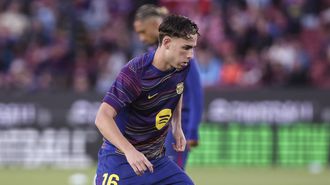 Ferm&iacute;n L&oacute;pez en el calentamiento antes del partido en el Camp Nou