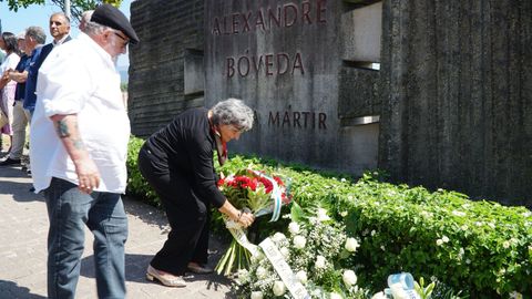 Celebración del Dia da Galiza Mártir. Ofrenda floral ante el monumento a Bóveda