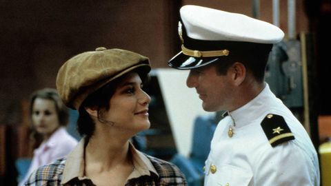 Debra Winger y Richard Gere en �Oficial y caballero�