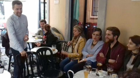 Jos� Mar�a P�rez, en un encuentro con j�venes militantes del PSOE en Oviedo.Jos� Mar�a P�rez, en un encuentro con j�venes militantes del PSOE en Oviedo 