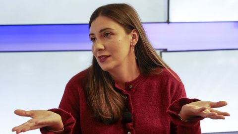 Sandra Dubra expres� su prop�sito de poder volver a disfrutar de una serie sin tener el tel�fono m�vil cerca. �A veces me sorprendo de que me he perdido medio cap�tulo�. Anim� a todos a ponerse ese l�mite.