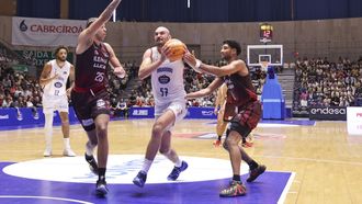 &Aacute;lex Gal&aacute;n, en el partido ante el Lleida