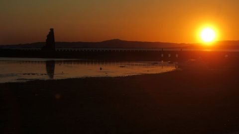 Puesta de sol desde la torre de San Sadurniño en Cambados.
