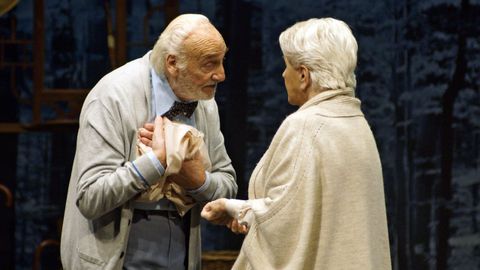 Junto a Lola Herrera en la obra El estanque dorado, en Ourense