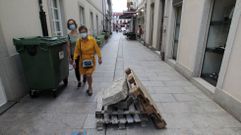 Bloques de piedra para impedir el paso de veh�culos a la zona peatonal, en una imagen de archivo