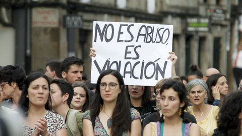 Manifestacin en Santiago contra le sentencia de La Manada en el ao 2018