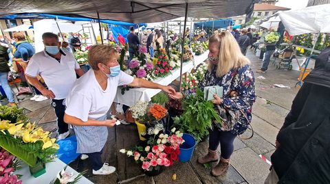 Mercado de las flores de difuntos en la Ferrera