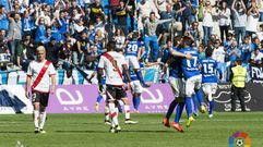Jugadores del Real Oviedo celebranddo un gol ante el Rayo