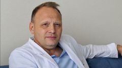 El doctor C�sar Bonome Gonz�lez, especialista en Anestesiolog�a y Reanimaci�n del Hospital San Rafael de A Coru�a, responde en este consultorio a algunas preguntas acerca del riesgo anest�sico, tanto en lo referido a la anestesia general, regional o local.