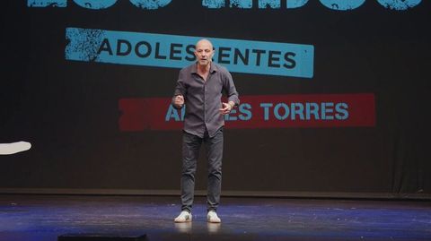 Andr�s Torres, humorista.