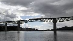 El viaducto ferroviario sobre el estuario del ro Ulla, en el eje atlntico, parte de la conexin transfronteriza A Corua-Lisboa