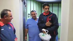 Valer�n recibe el alta m�dica tras el susto del cabezazo en Huelva