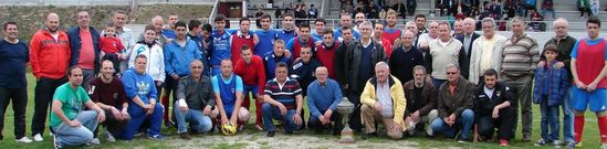 A formaci�n do Camari�as que conquistou o t�tulo de liga da Costa na Segunda Rexional na campa�a 2003-2004.<span lang= es-es > </span>