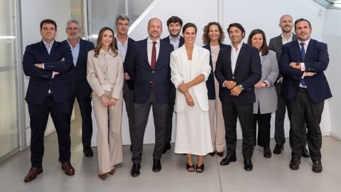 El equipo de Sabseg en la presentaci�n de la oficina de Doutor Cadaval